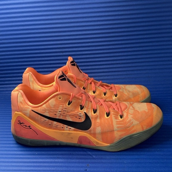 Size 12- Men’s Nike Kobe 9 EM Low Peach Mango Bright RARE 646701-880 - Picture 1 of 8